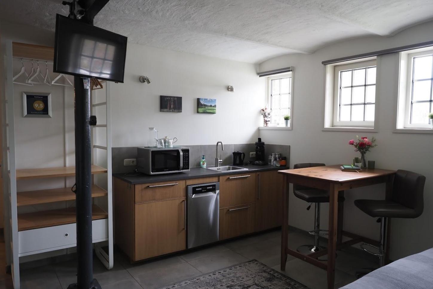 Boerderij De Enkhoeve Laag-Soeren Bagian luar foto